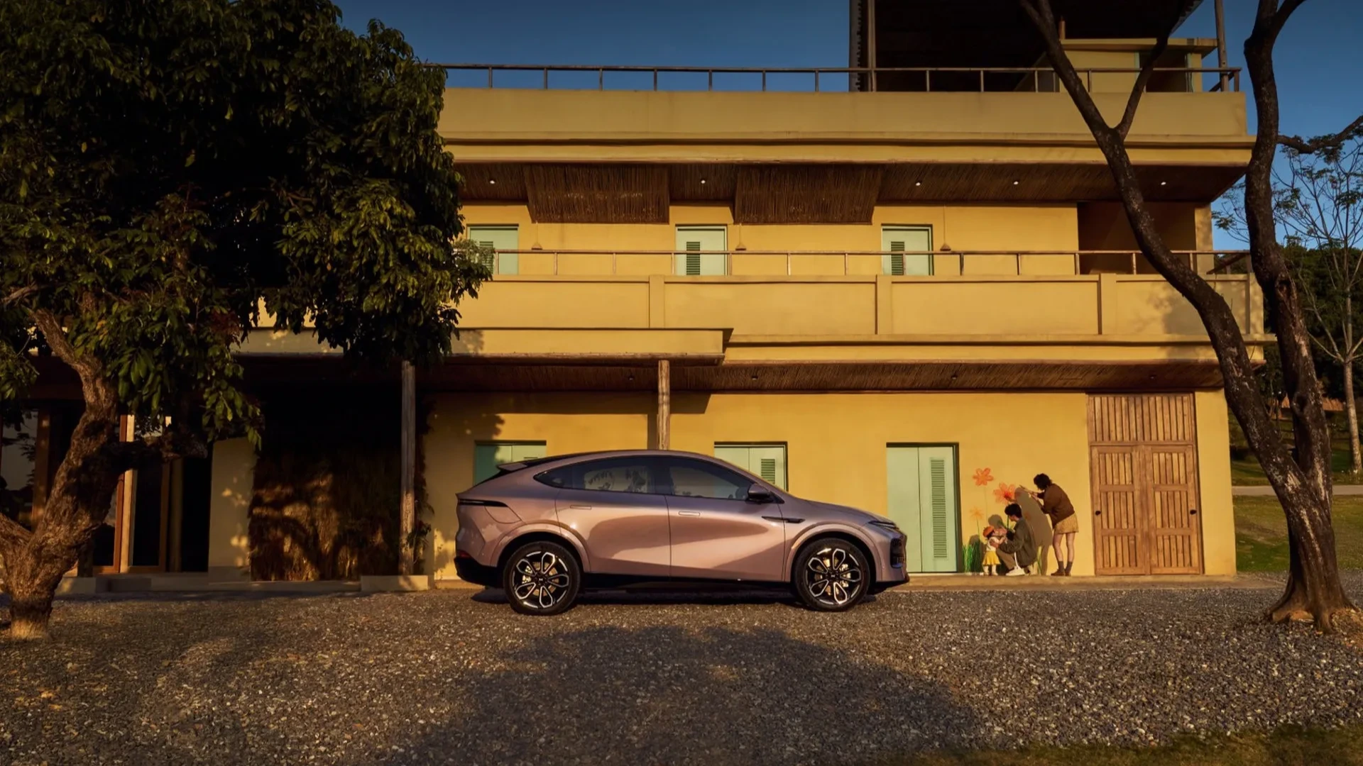 Futurisztikus elegancia, amely életre kel az úton